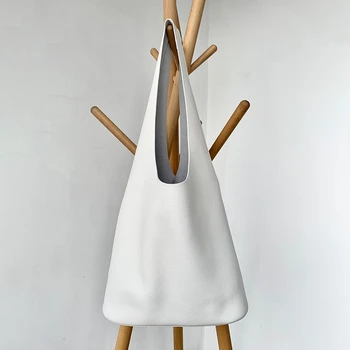 Ретро кожаная сумка с рисунком Личи большой емкости для поездок на работу, простая сумка через плечо, женская сумка-тоут  5
