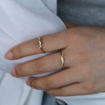 Новинка 2023 года, минималистичное тонкое кольцо золотого цвета, твист, женское мини-кольцо, ювелирные изделия для леди, свадебные простые кольца на палец, ювелирные изделия  5